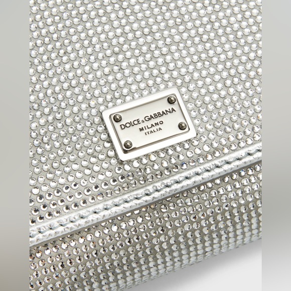 Dolce&Gabbana NWT Sicily Crystal-Embellisehd
Wallet on Chain - Picture 7 of 8